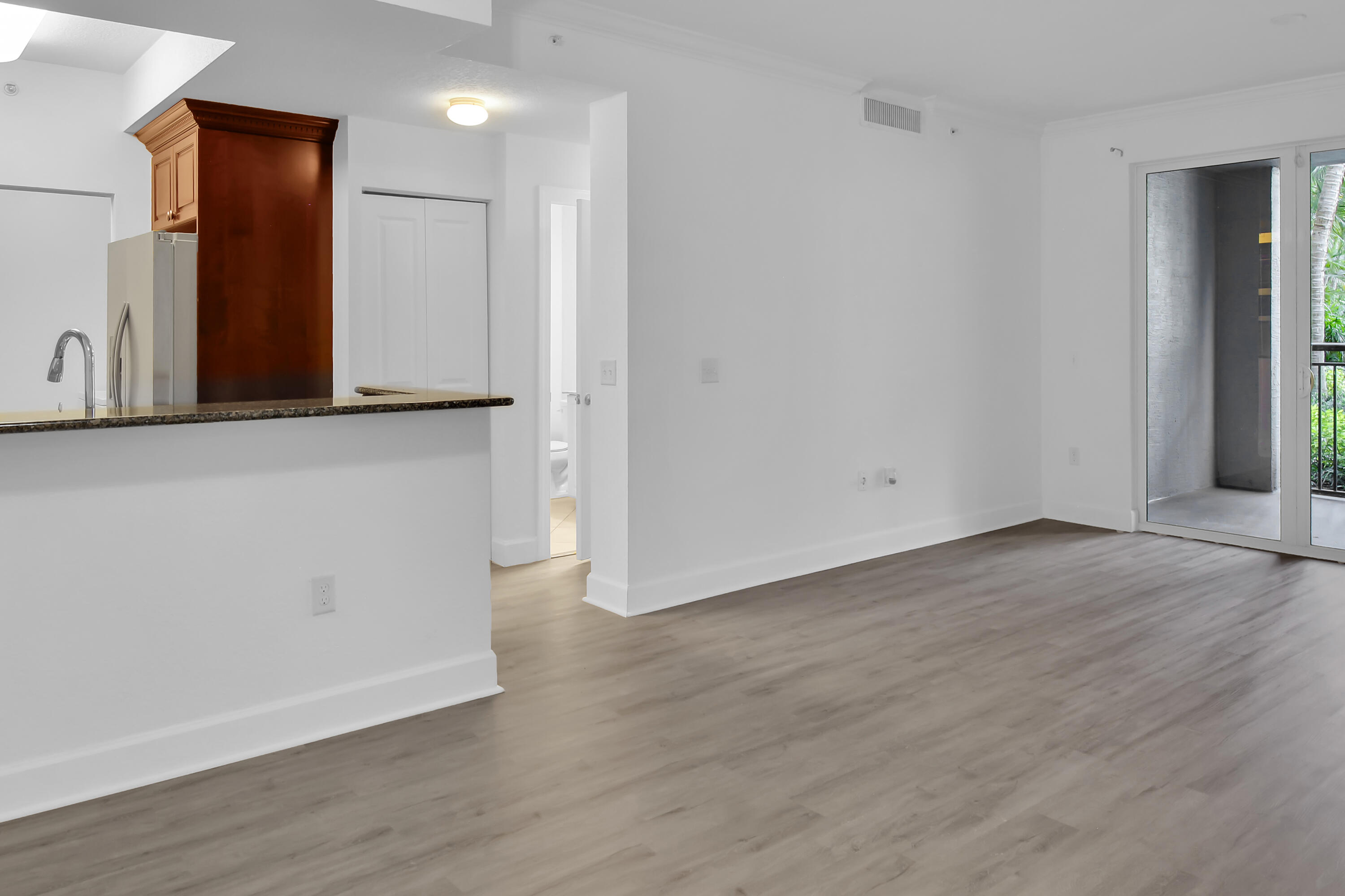 1660 Renaissance Commons Boulevard, Unit 2316 Boynton Beach, FL 33426 - Photo 4 of 9 _MG_2405