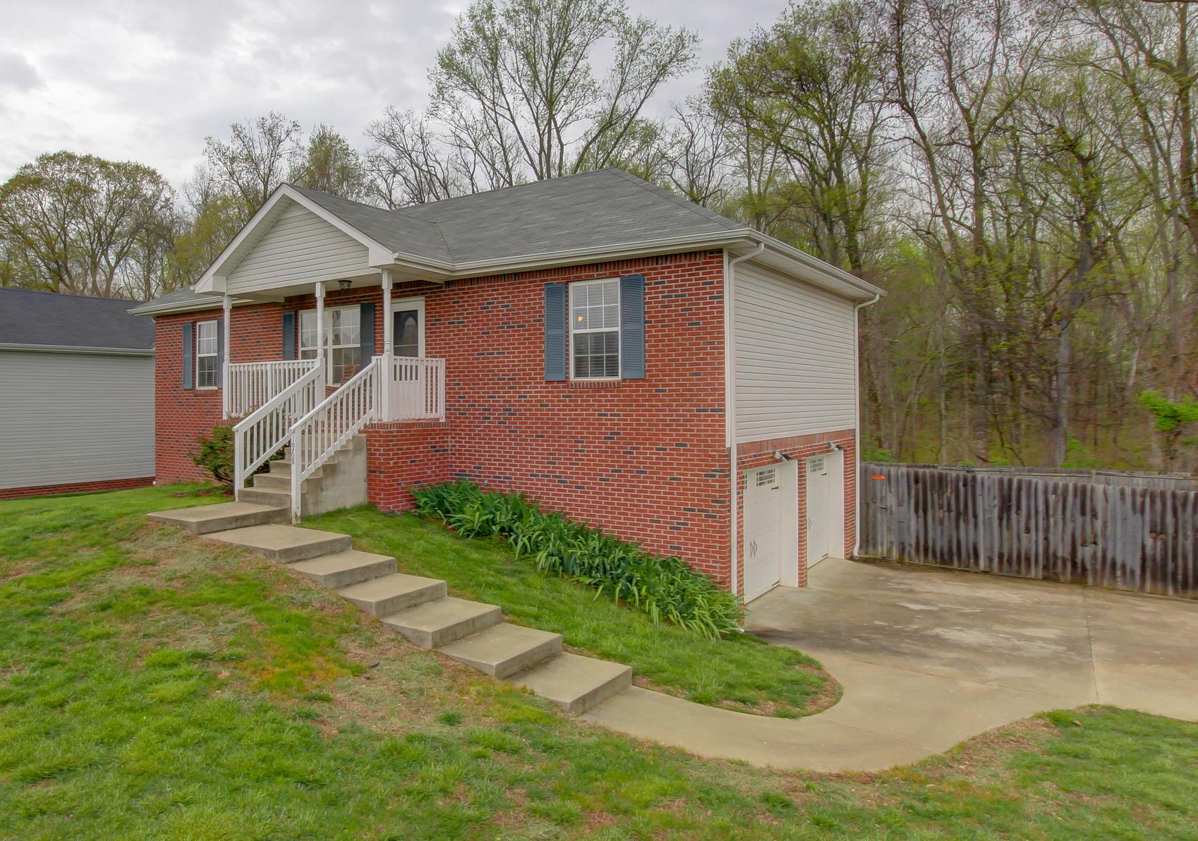 1968 Patton Road Clarksville, TN 37042 - Photo 3 of 20 Gallery Image 3