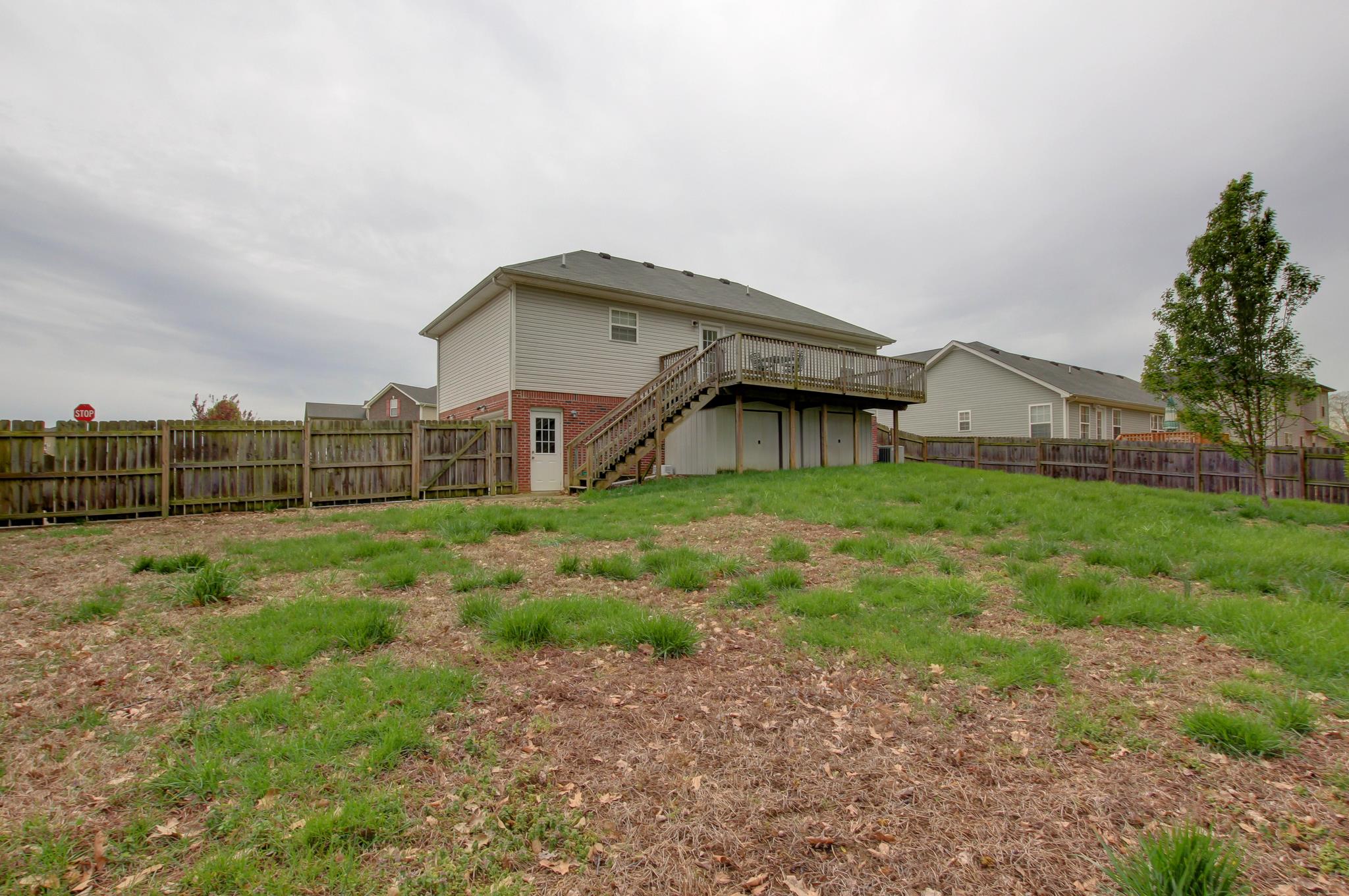 1968 Patton Road Clarksville, TN 37042 - Photo 4 of 20 Gallery Image 4