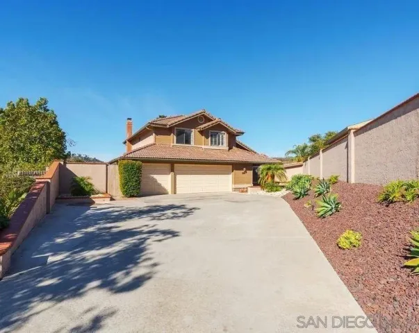 $1,299,000 | 672 Chateau Place, Escondido, CA 92029