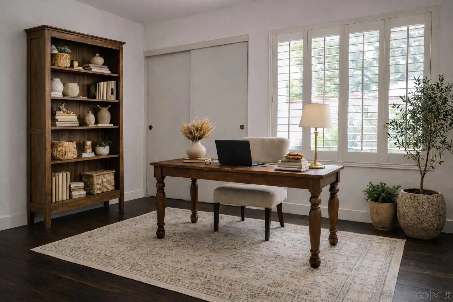 672 Chateau Place Escondido, CA 92029 - Photo 12 of 38 Digitally Altered. Original Image (https://cdnparap00.paragonrels.com/ParagonImages/Property/p0/SDMLS/-511765/17/533/400/387a00dcd4b23514455e0e8ab5c53594/3/a56ef6967ae36b3c2a363fa9e5e0ad27/-511765-868cb6e1-be2d-4e49-ad89-a9f31665bc46.JPG)