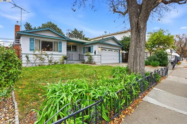 $1,135,000 | 300 North Park Victoria Drive, Milpitas, CA 95035