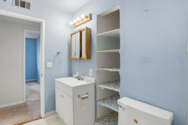 $1,135,000 | 300 North Park Victoria Drive, Milpitas, CA 95035