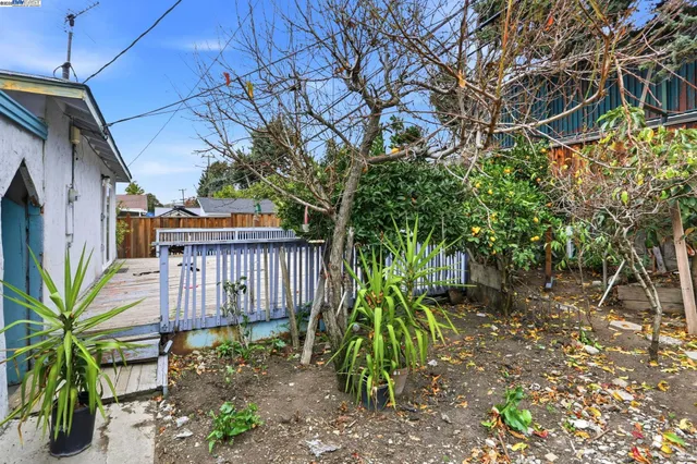 $1,135,000 | 300 North Park Victoria Drive, Milpitas, CA 95035