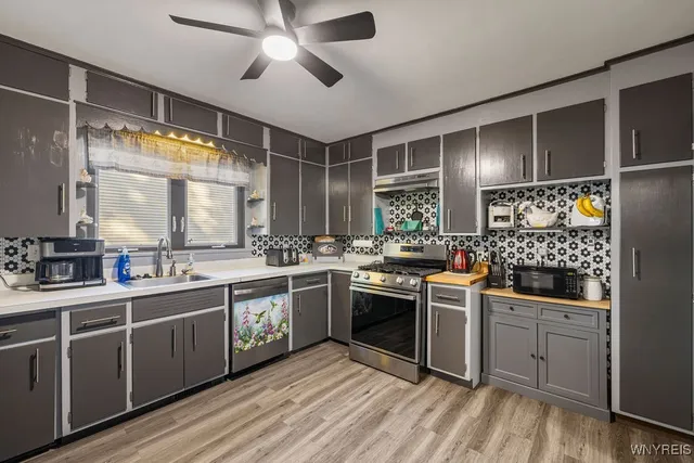 $230,000 | 8408 Maplewood Drive, Royalton, NY 14067