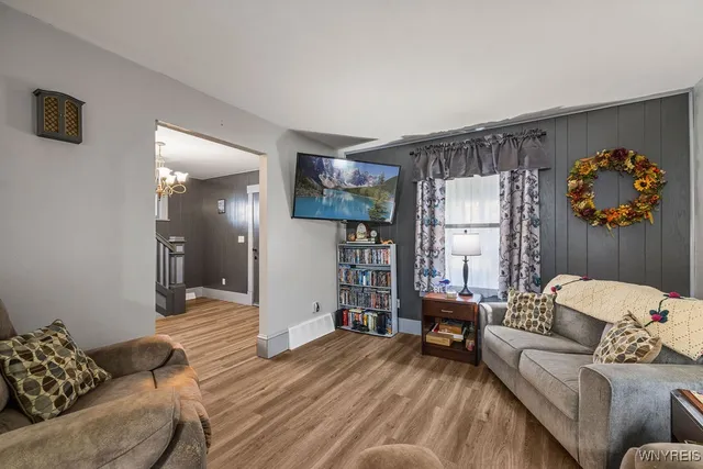 $230,000 | 8408 Maplewood Drive, Royalton, NY 14067