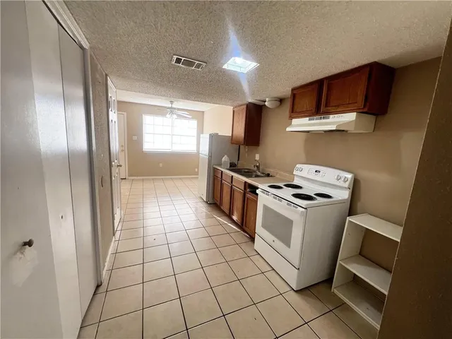 $1,200 | 7800 Read Boulevard, Unit B, New Orleans, LA 70127