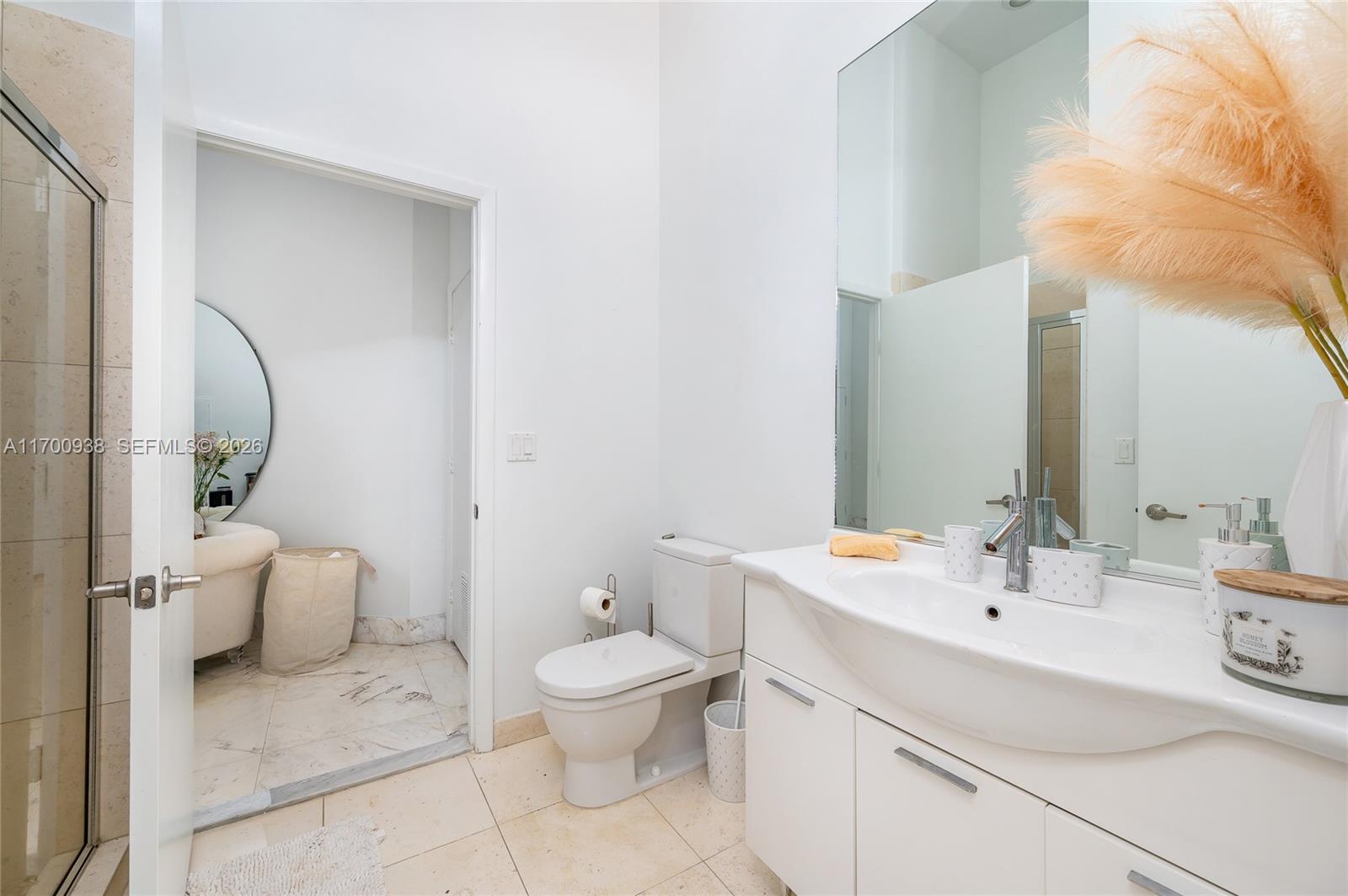 475 Brickell Avenue, Unit 2209 Miami, FL 33131 - Photo 14 of 27