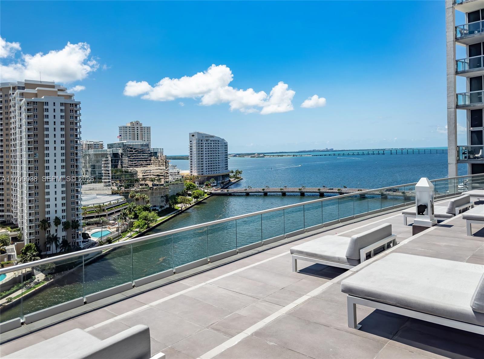 475 Brickell Avenue, Unit 2209 Miami, FL 33131 - Photo 21 of 27