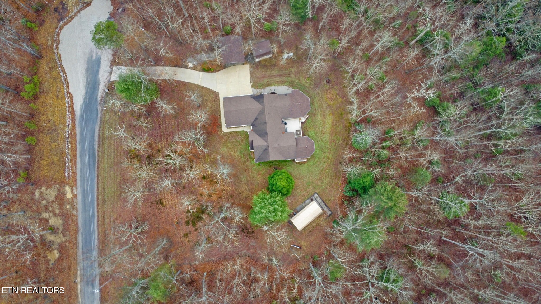224 Victoria Circle Jamestown, TN 38556 - Photo 5 of 52 a aerial view of a house with a yard