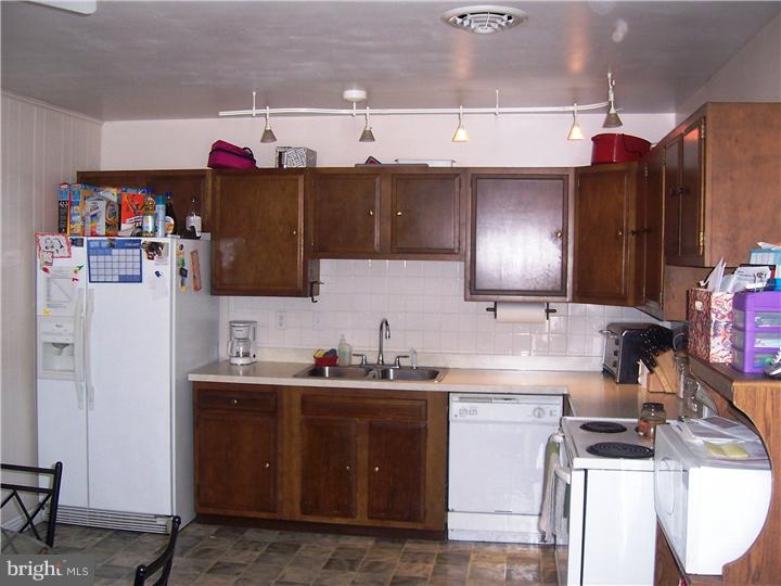 82 Spruance Road Dover, DE 19901 - Photo 4 of 20 Gallery Image 4