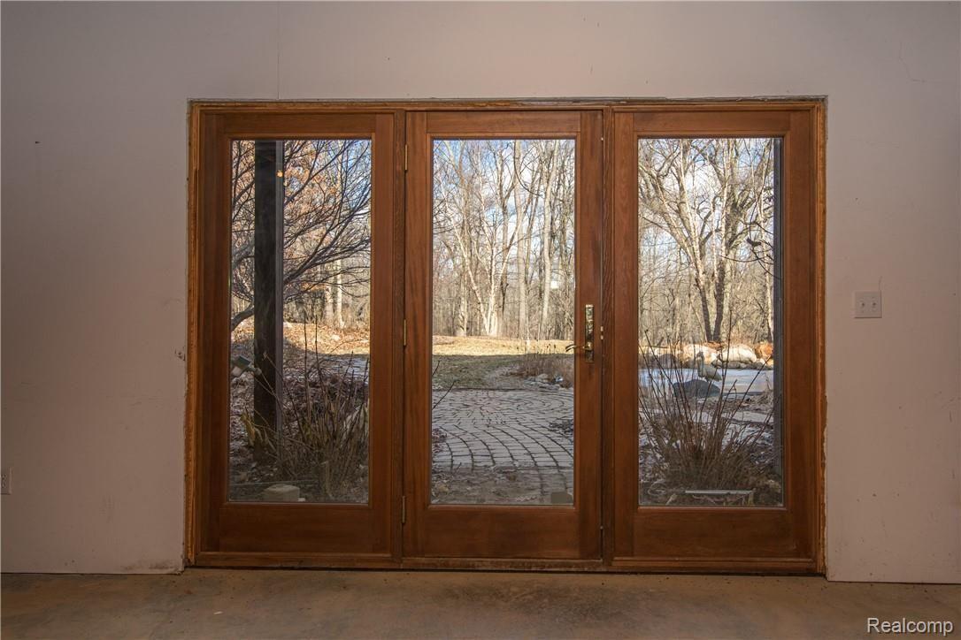 7432 Dutch Road Goodrich, MI 48438 - Photo 34 of 35 Walkout Lower Level has High Ceilings and is Ready for your Design