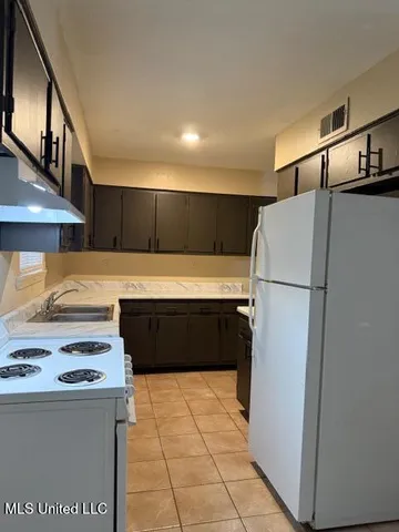 $1,300 | 2645 Hillcrest Drive, Horn Lake, MS 38637