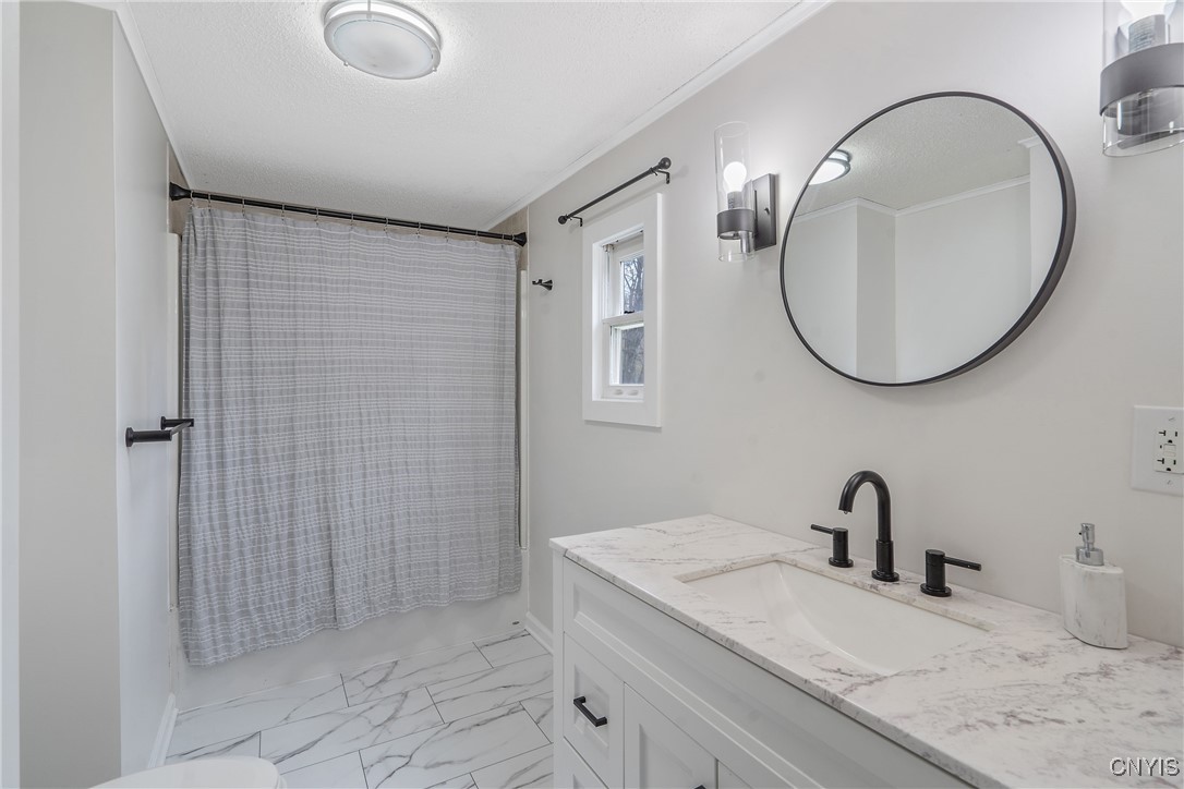 1008 County Rte 29 Scriba, NY 13126 - Photo 18 of 35