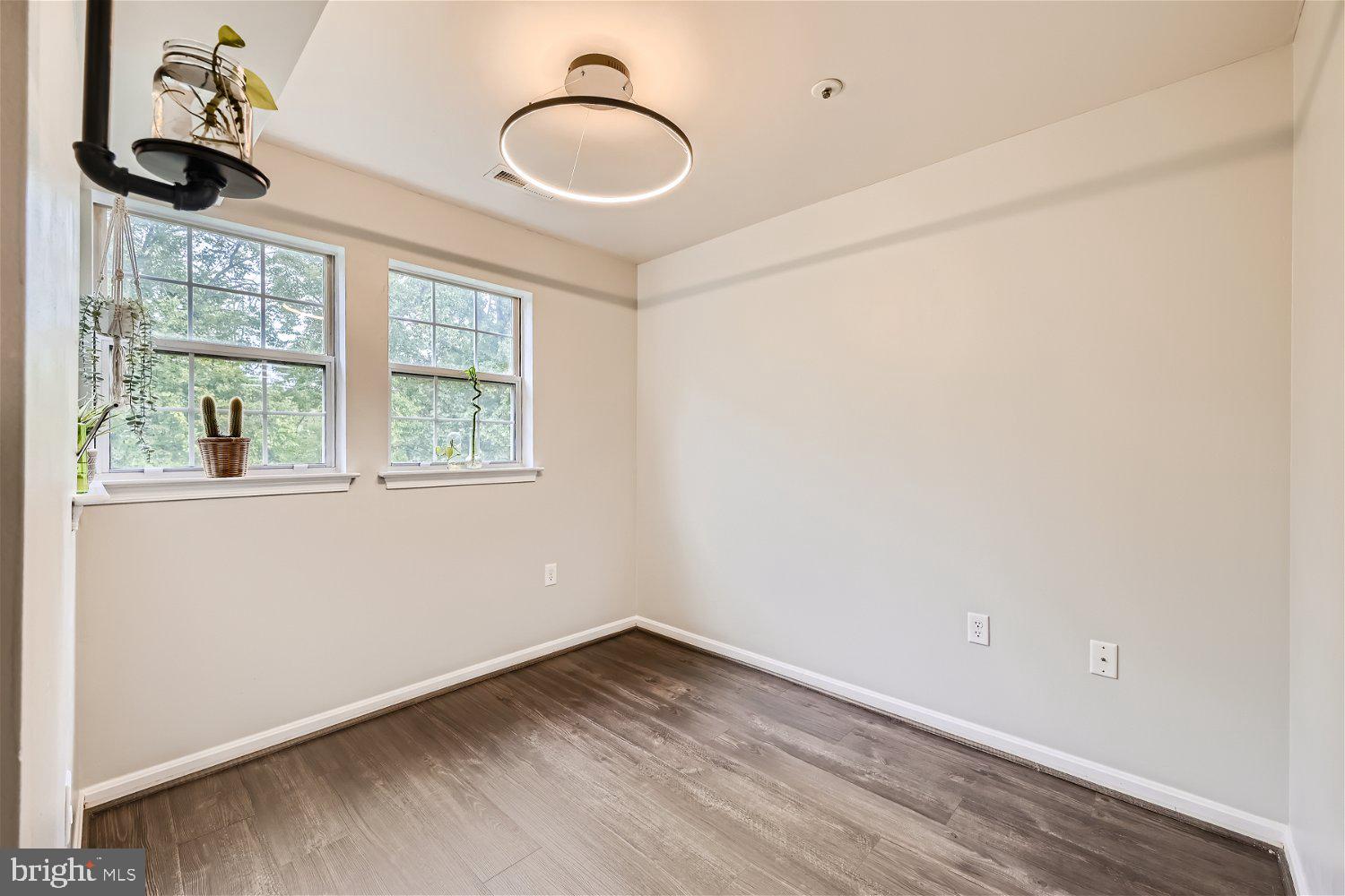 8511 Falls Run Road, Unit J Ellicott City, MD 21043 - Photo 7 of 22