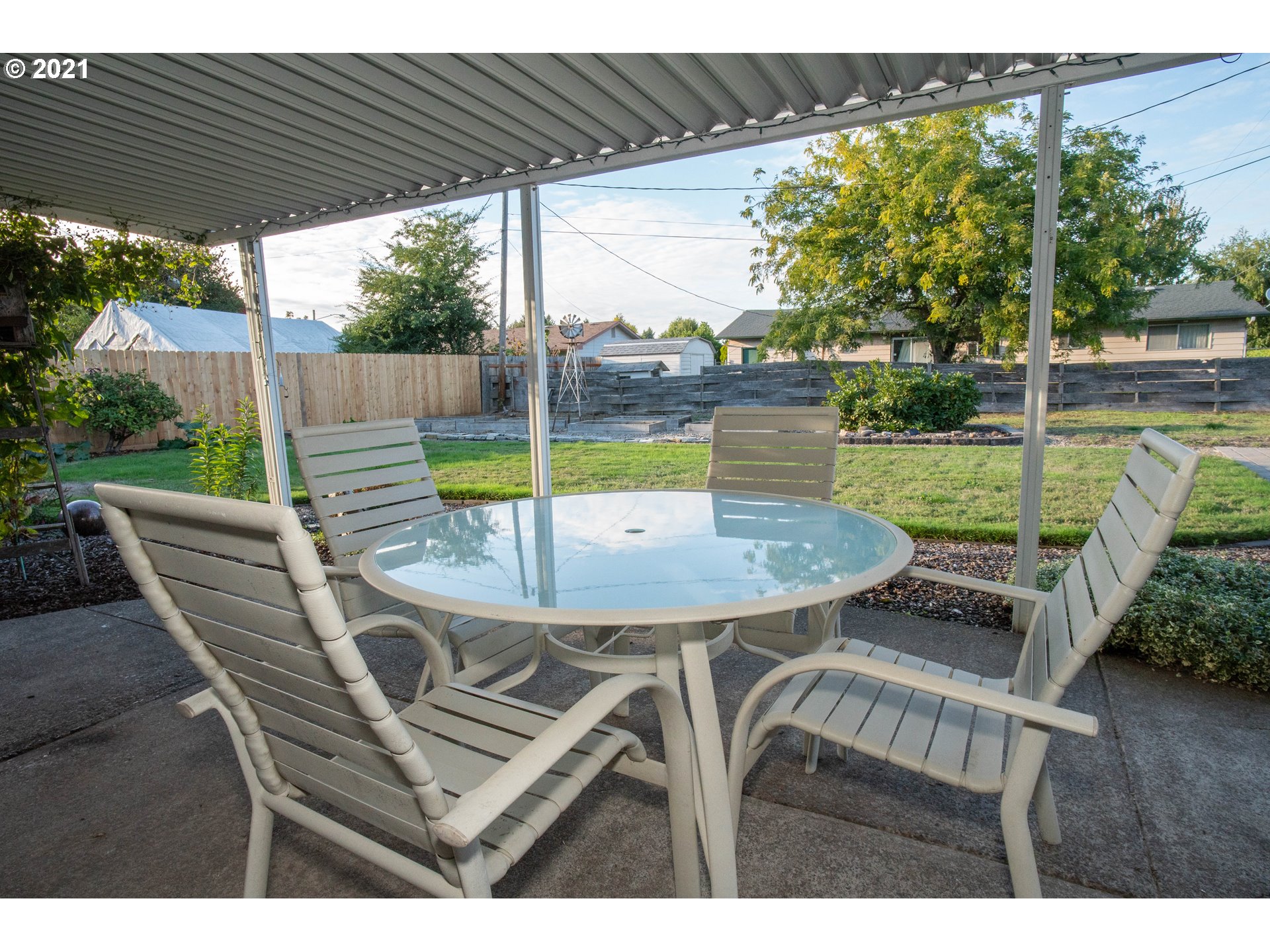 3950 Jasper Road Springfield, OR 97478 - Photo 16 of 20 a view of an outdoor sitting area with furniture and garden