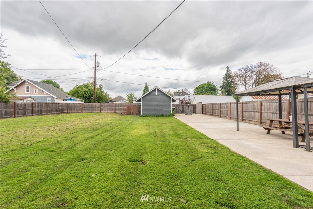 324 N Street Centralia, WA 98531 - Photo 26 of 32 a view of a backyard