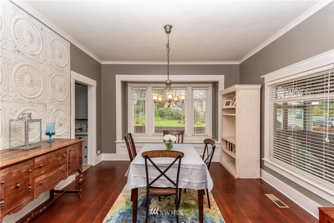324 N Street Centralia, WA 98531 - Photo 7 of 32 a view of a dining room with furniture window and outside view