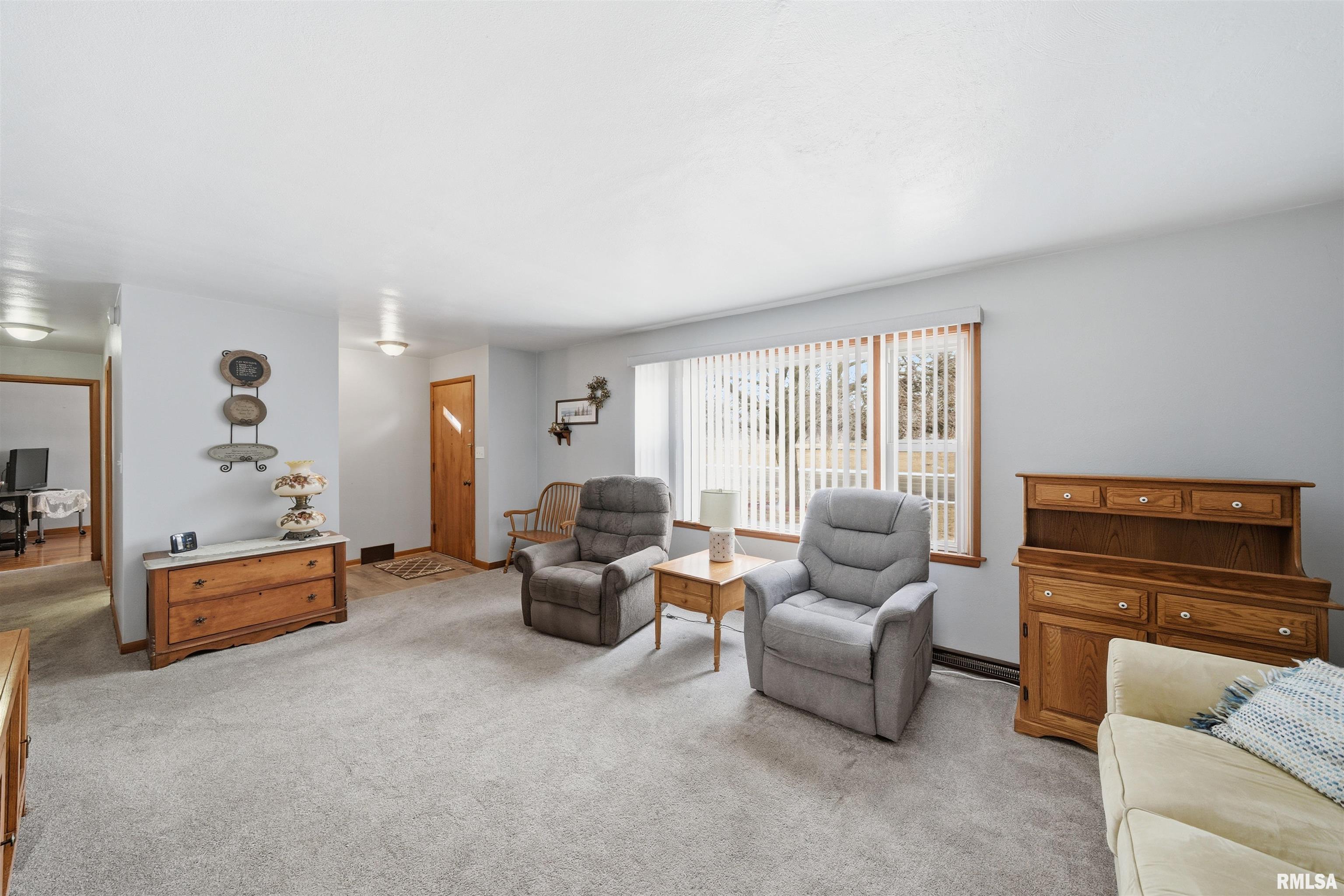 916 West Walnut Street Chillicothe, IL 61523 - Photo 6 of 28