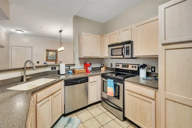 $2,200 | 1704 Frederica Road, Unit 137, St. Simons Island, GA 31522