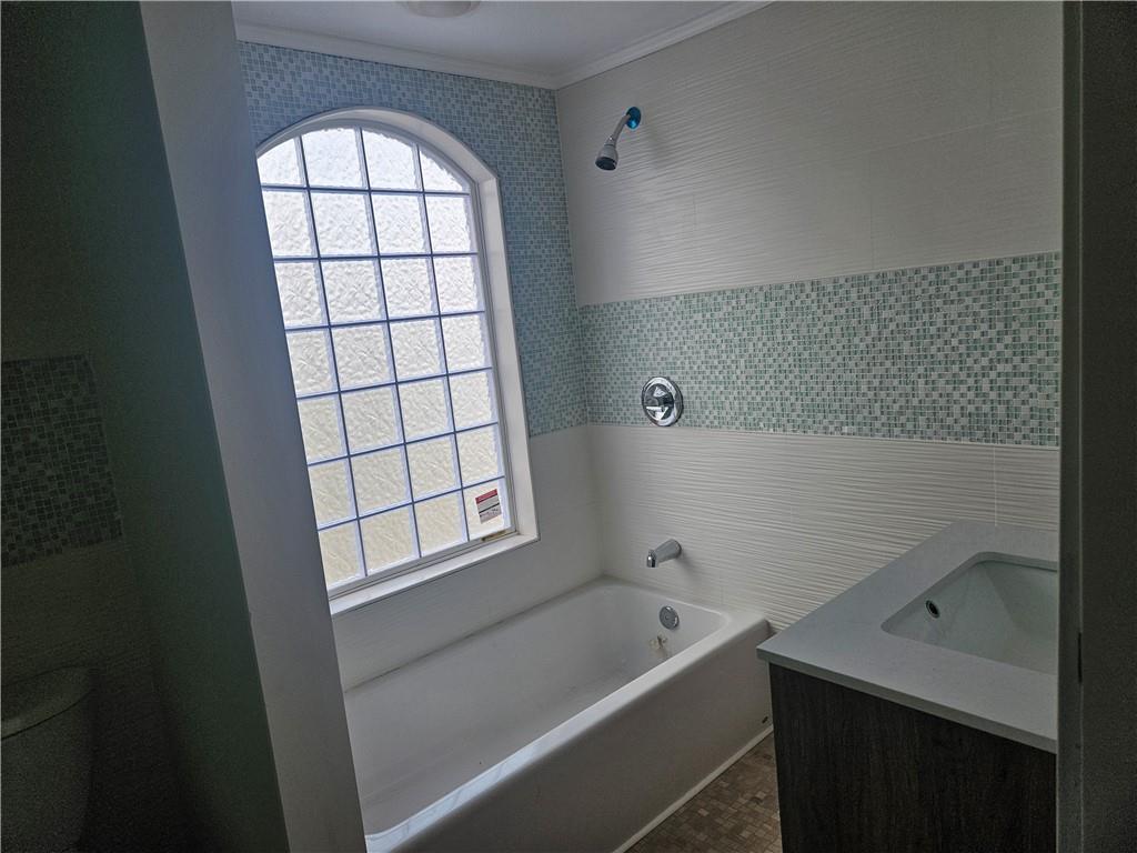 330 West Venango Street Mercer, PA 16137 - Photo 14 of 26