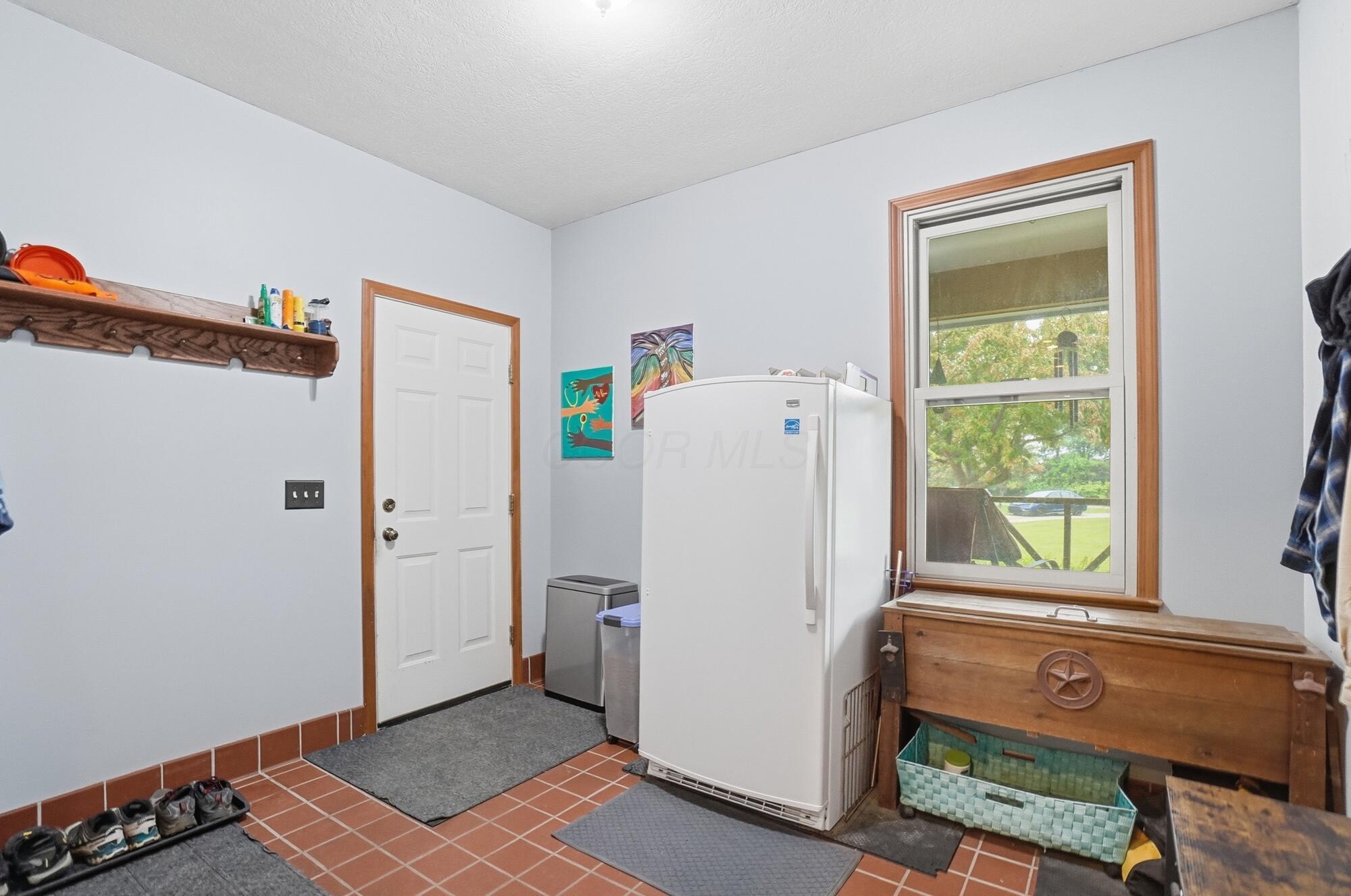 5105 Goodson Road West Jefferson, OH 43162 - Photo 28 of 61 Mud rm
