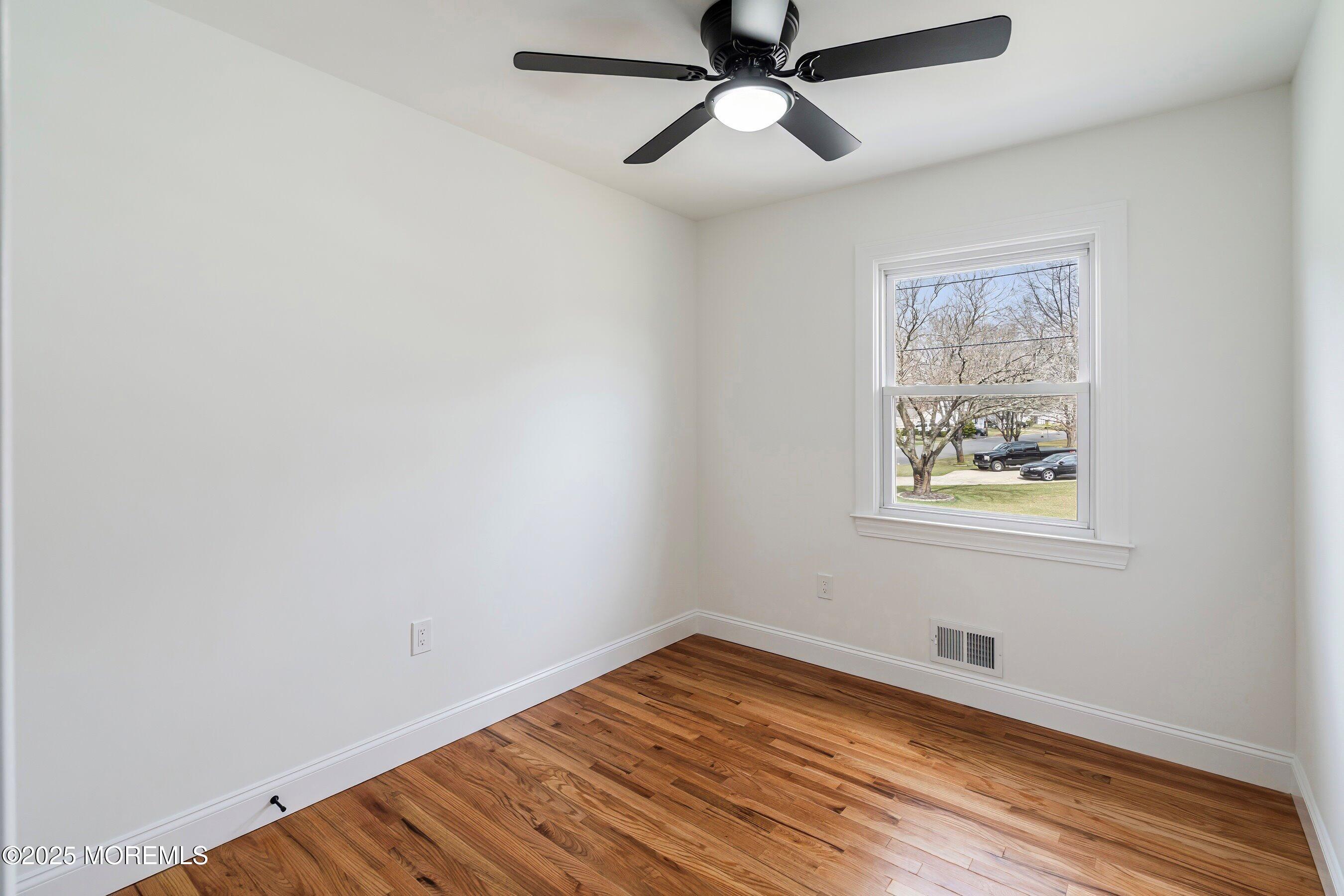 77 Mallard Road Bayville, NJ 08721 - Photo 11 of 23 14-Bed 3