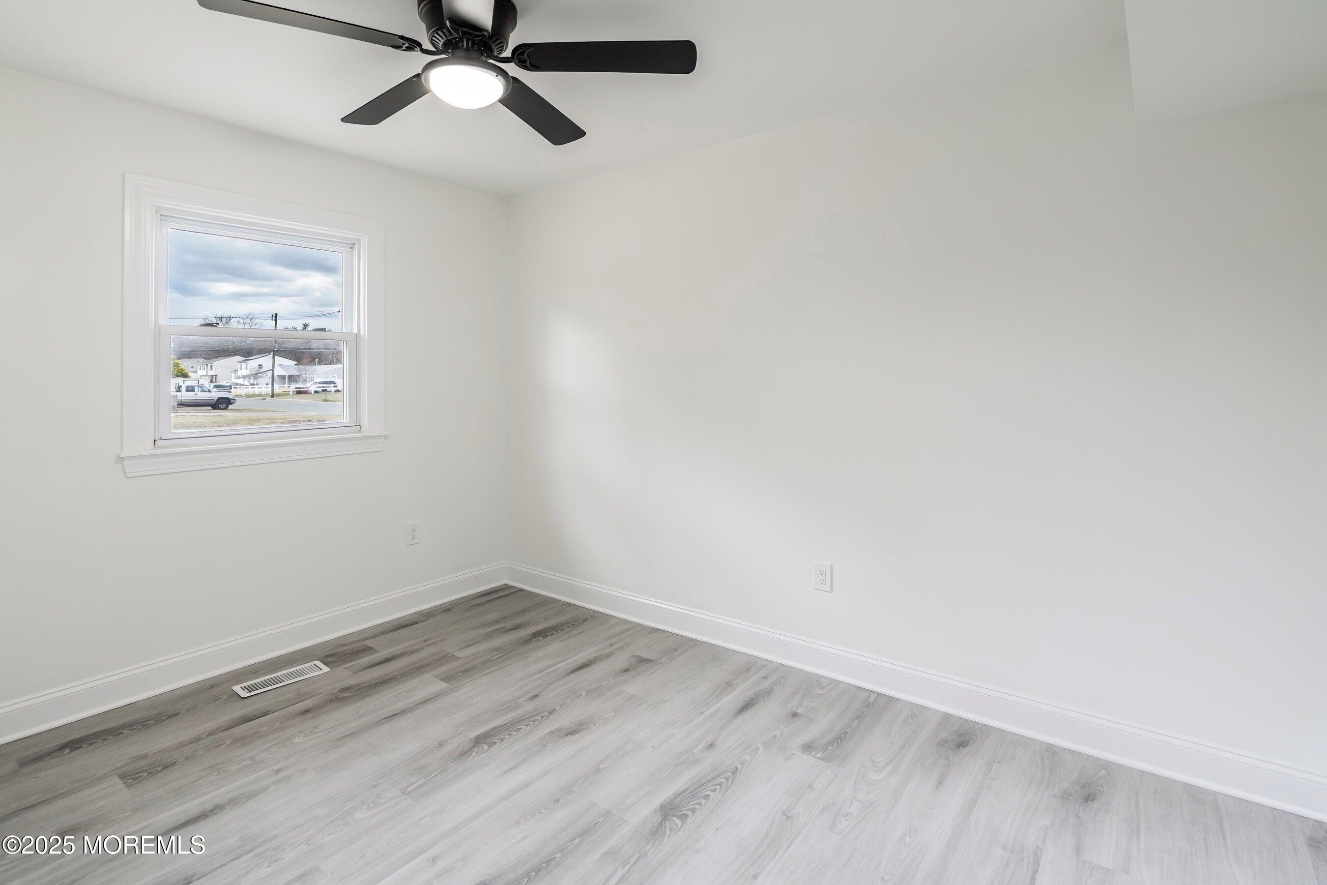 77 Mallard Road Bayville, NJ 08721 - Photo 14 of 23 16-Bed 5