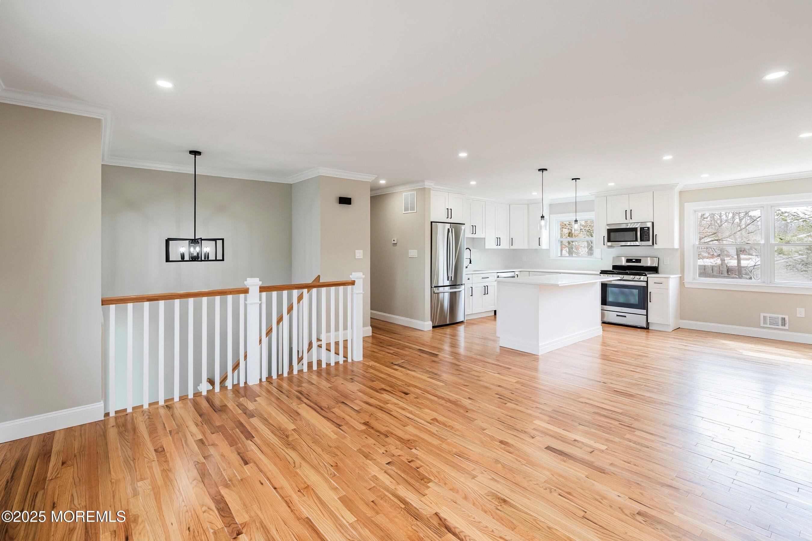 77 Mallard Road Bayville, NJ 08721 - Photo 4 of 23 06-Living 1B