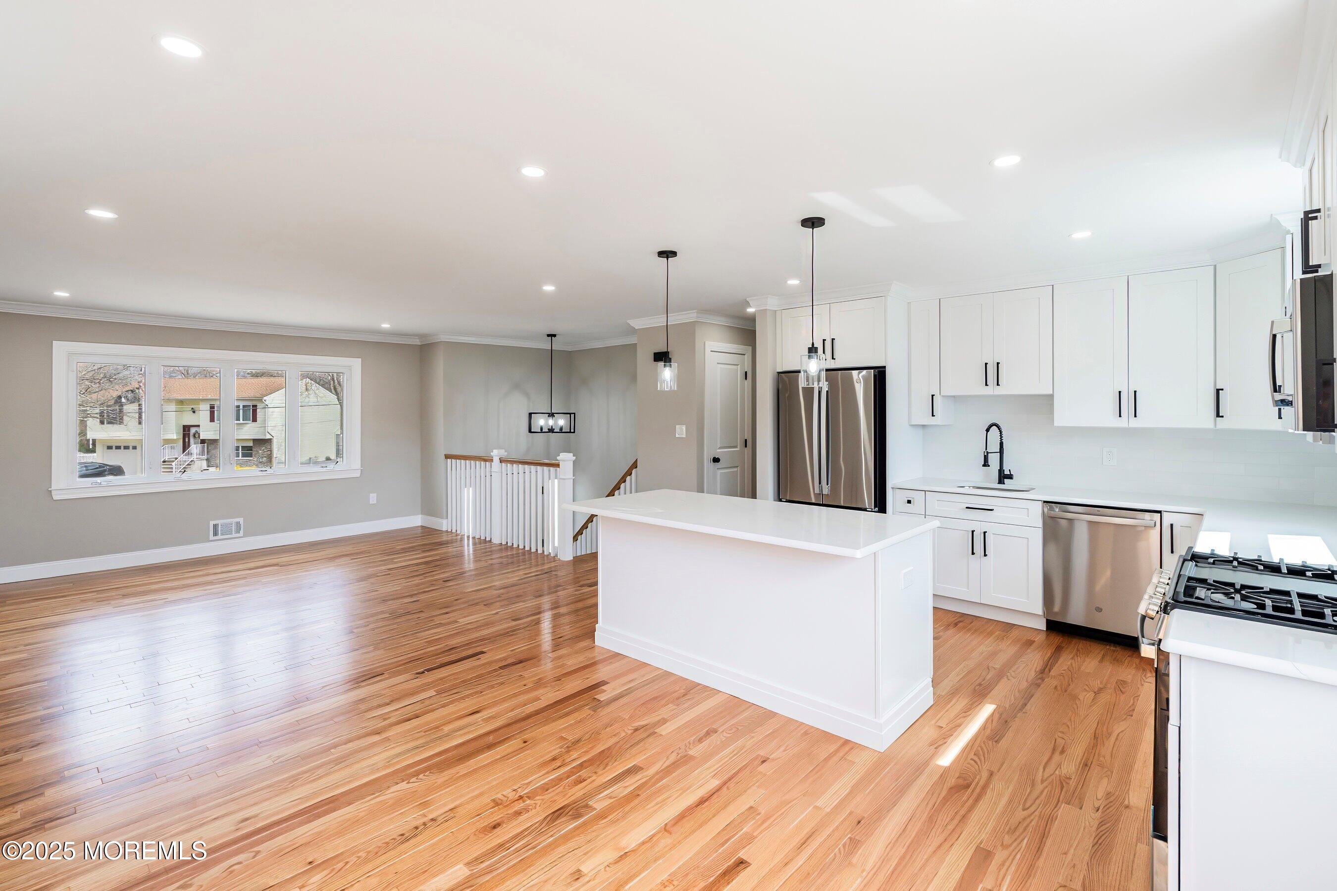 77 Mallard Road Bayville, NJ 08721 - Photo 6 of 23 08-Kitchen 1B