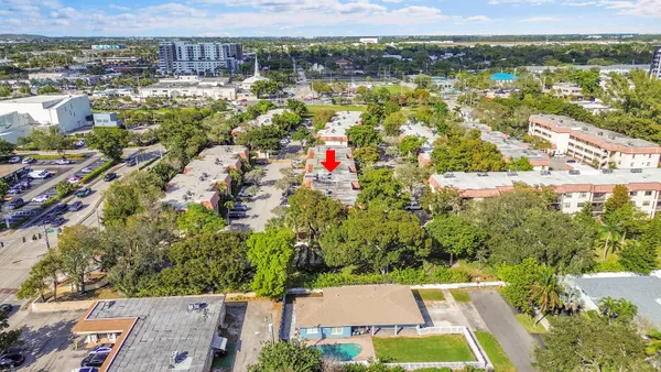 $1,900 | 138 South Cypress Road, Unit 214, Pompano Beach, FL 33060