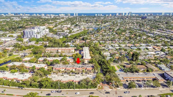 $1,900 | 138 South Cypress Road, Unit 214, Pompano Beach, FL 33060