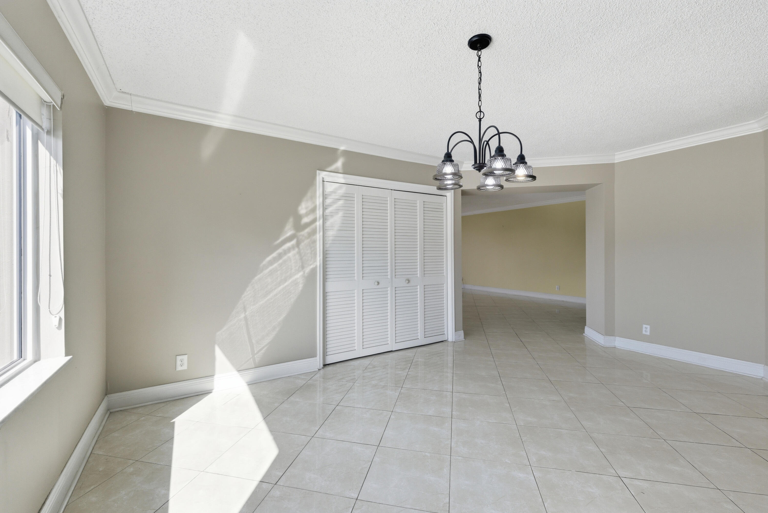 615 North Riverside Drive, Unit 301 Pompano Beach, FL 33062 - Photo 16 of 34 72_615_N_RIVERSIDE_DR_03112026_18PCT