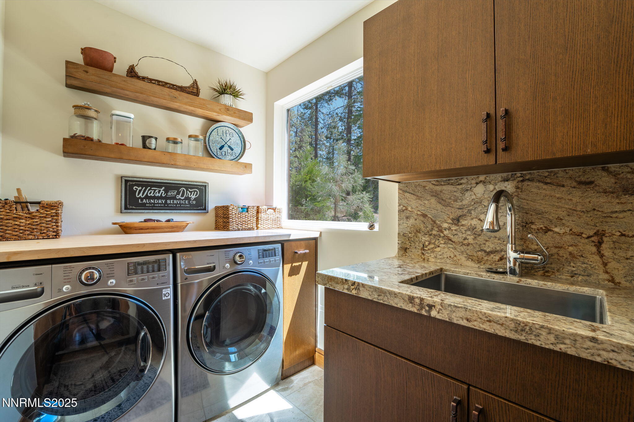 5 Kelly Circle Glenbrook, NV 89413 - Photo 13 of 38 a utility room with sink dryer and washer
