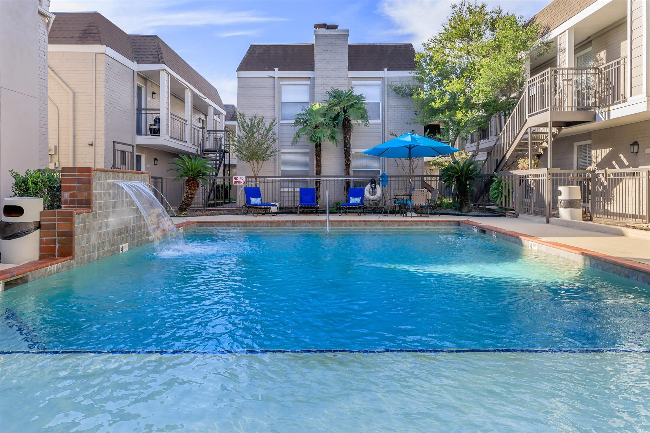 6041 Winsome Lane, Unit 106 Houston, TX 77057 - Photo 9 of 18 a view of a city with tall buildings