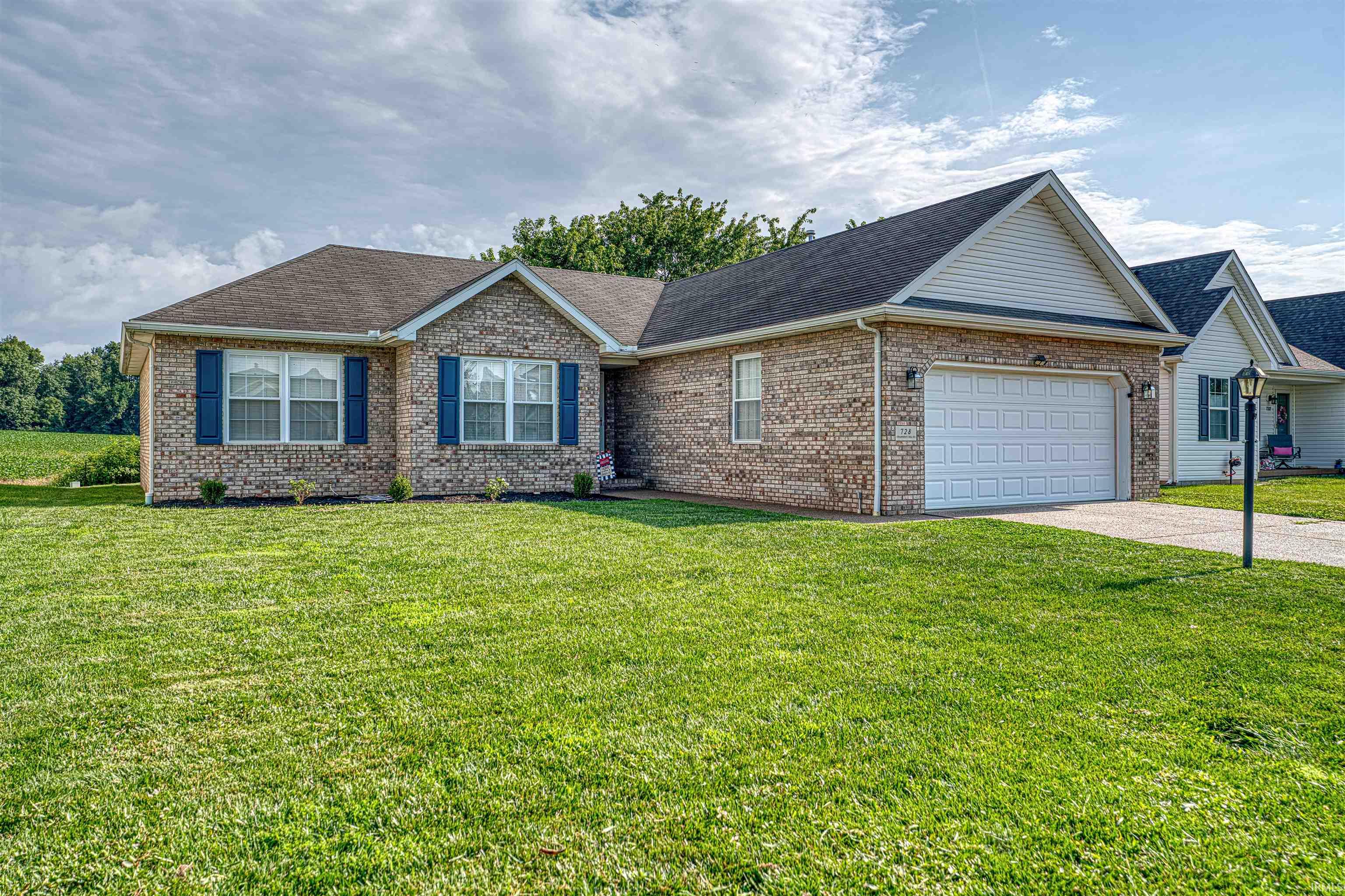 728 Strawberry Hill Road Evansville, IN 47711 - Photo 2 of 29