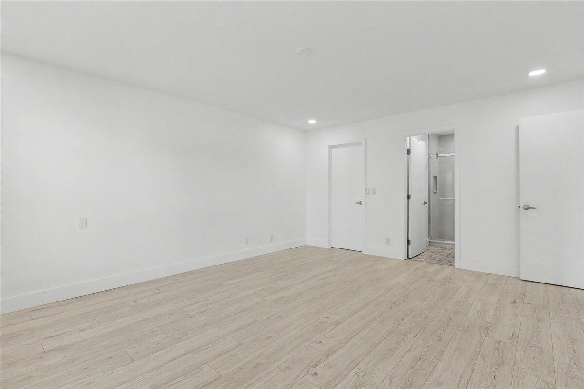 201 Southwest 1st Street, Unit 9 Boca Raton, FL 33432 - Photo 21 of 38 Primary Bedroom