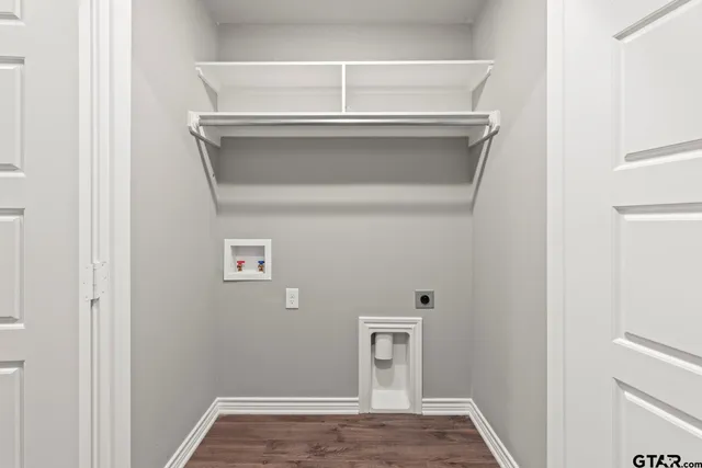 a view of washer and dryer