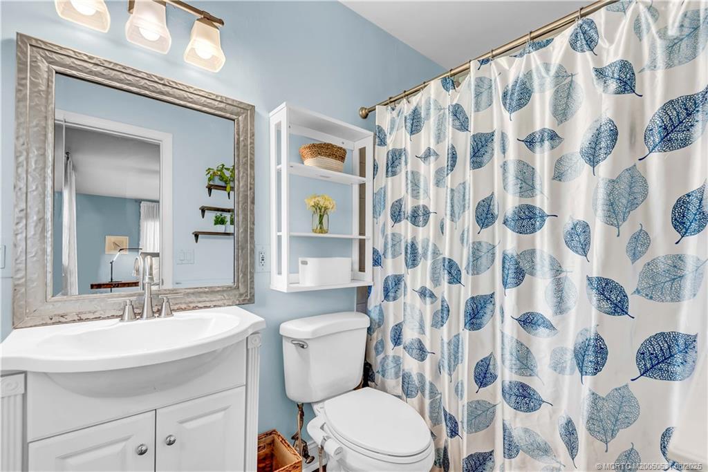 715 Southeast Alamanda Way Stuart, FL 34996 - Photo 17 of 30