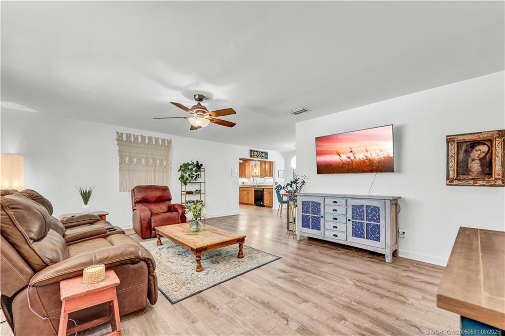 715 Southeast Alamanda Way Stuart, FL 34996 - Photo 6 of 30