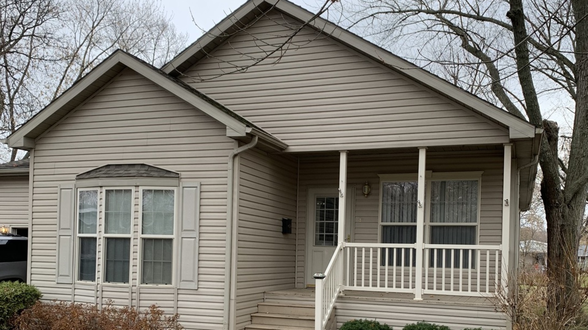 247 Northshore Road Elgin, IL 60123 - Photo 1 of 30