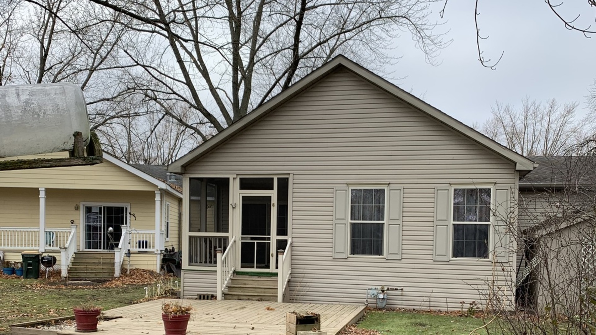 247 Northshore Road Elgin, IL 60123 - Photo 2 of 30
