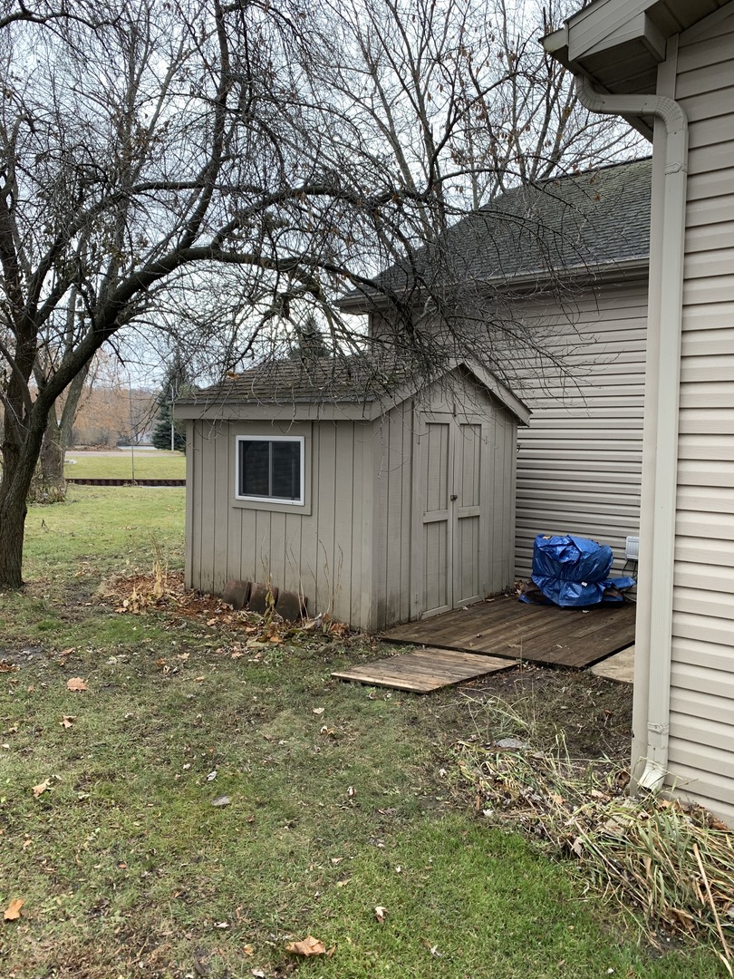 247 Northshore Road Elgin, IL 60123 - Photo 20 of 30