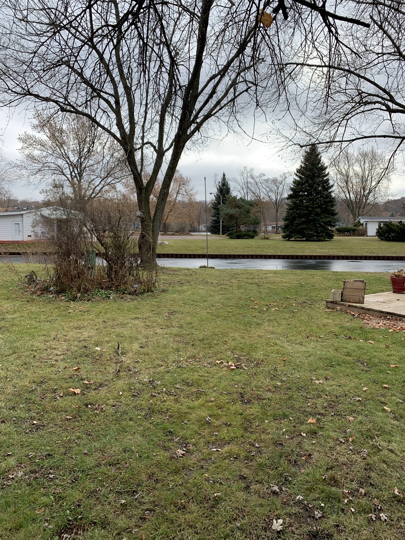 247 Northshore Road Elgin, IL 60123 - Photo 21 of 30