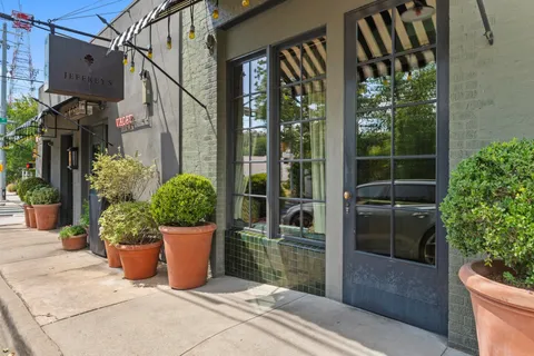 $500,000 | 1605 West 11th Street, Austin, TX 78703