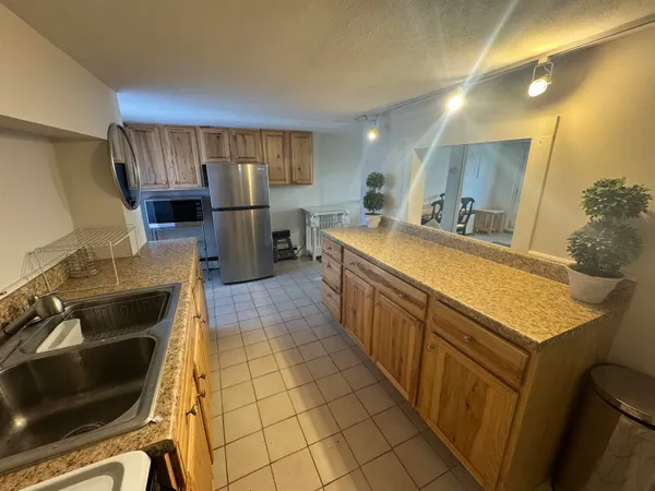 $2,250 | 159 Hills Beach Road, Biddeford, ME 04005