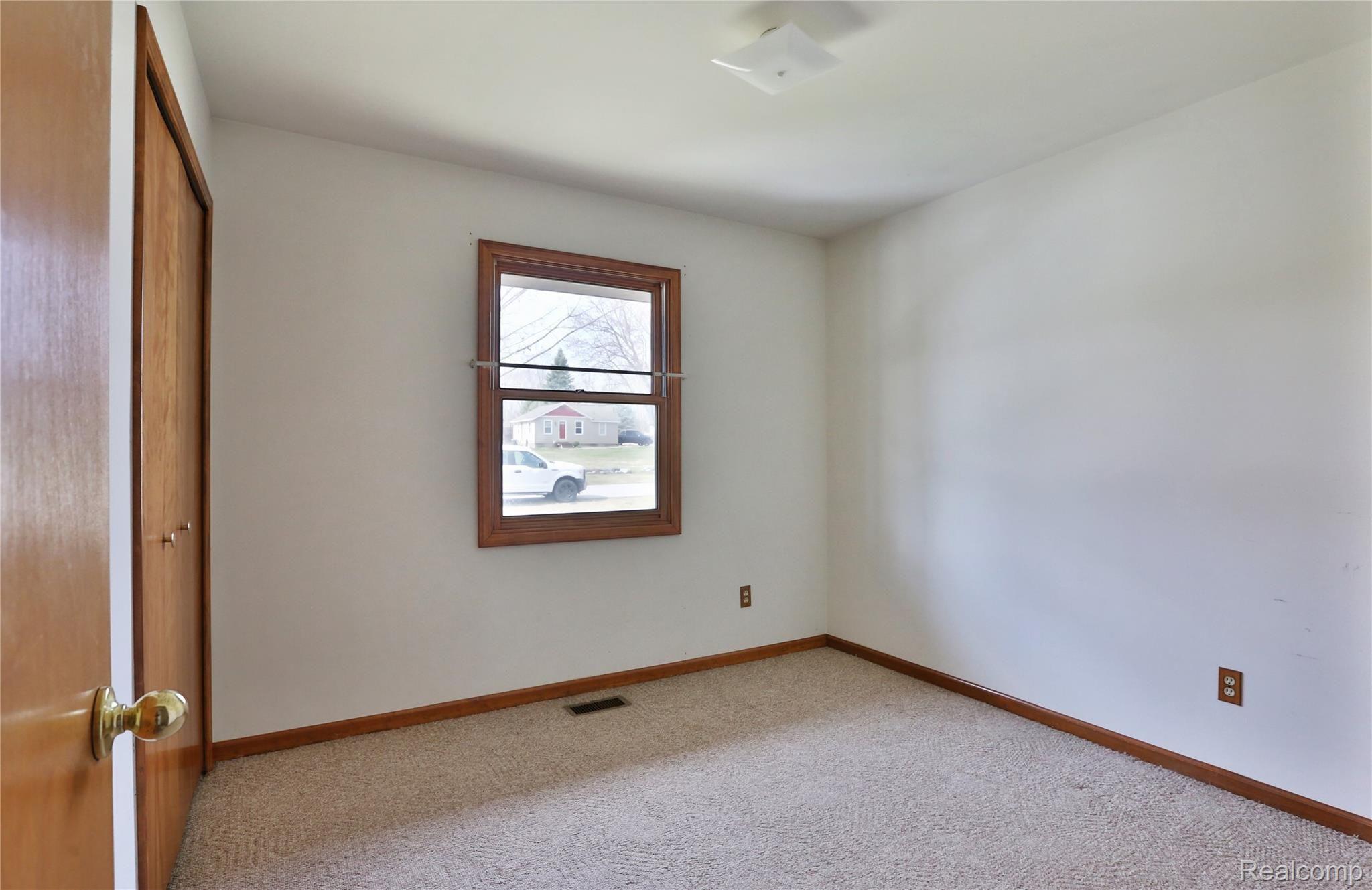 3821 Cone Avenue Rochester, MI 48309 - Photo 18 of 21 0I0A9428.jpeg