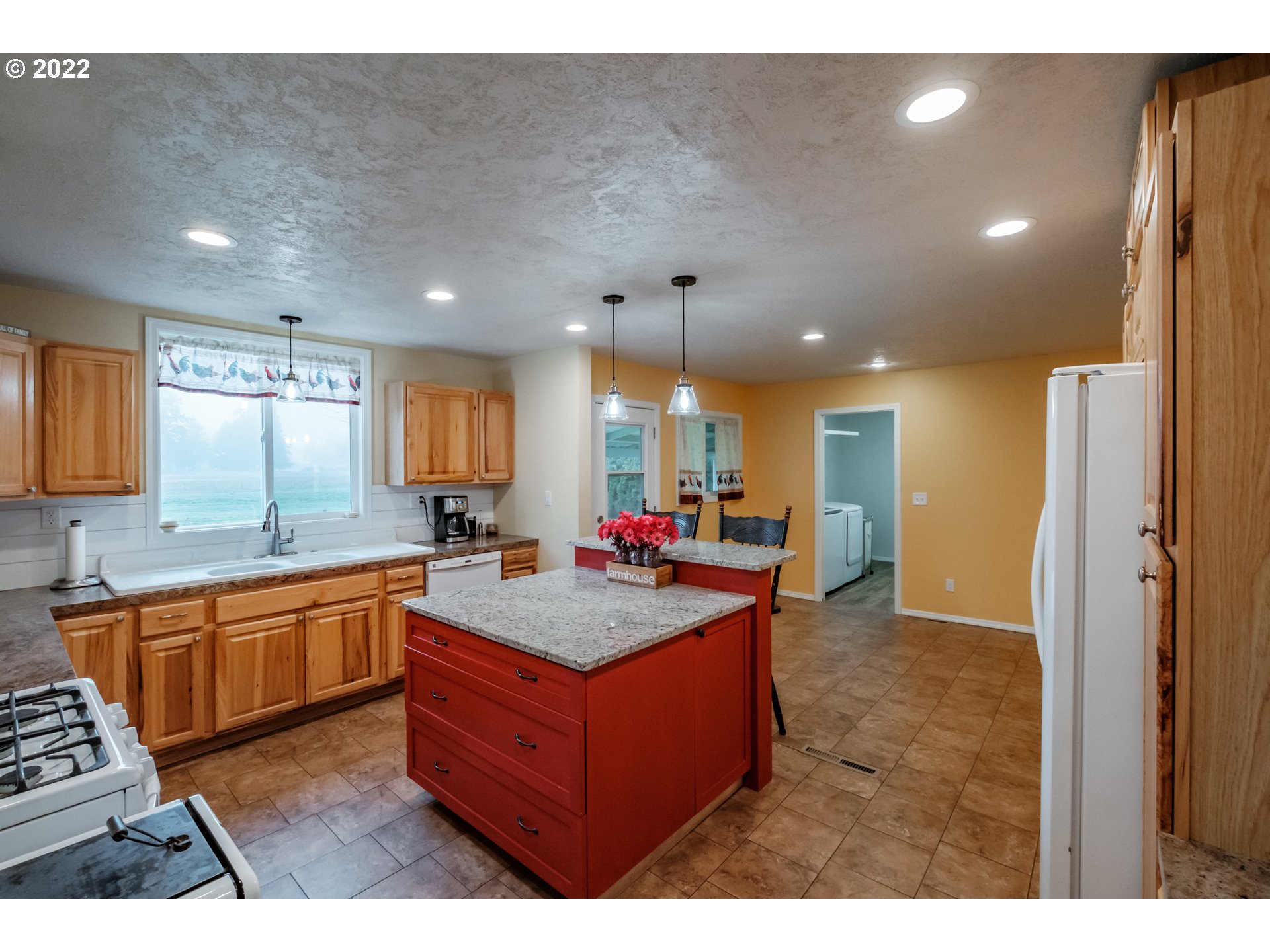 35240 Tennessee Road Southeast Albany, OR 97322 - Photo 6 of 25 Gallery Image 6