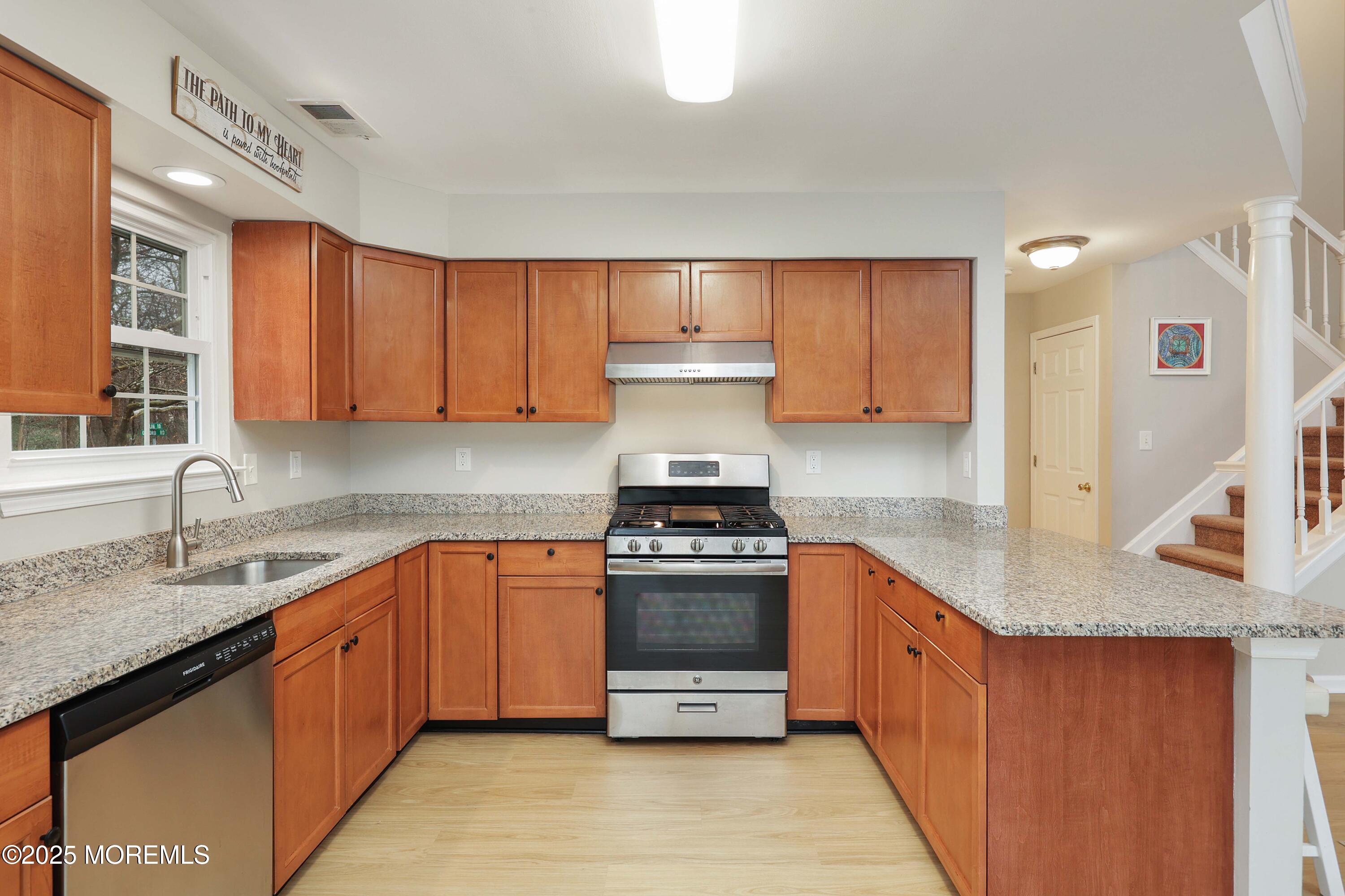 4 Oxford Road, Unit 329 Holmdel, NJ 07733 - Photo 25 of 45 758A0945