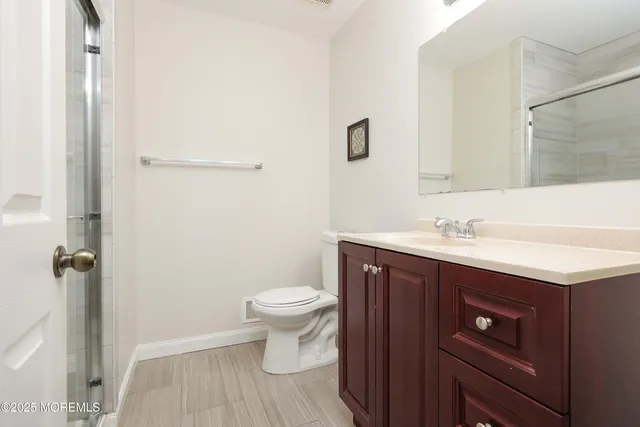 $700,000 | 4 Oxford Road, Unit 329, Holmdel, NJ 07733